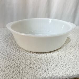 OVENWARE 3 Quart Round Casserole Dish #2605 Milk Glass White Vintage USA Made